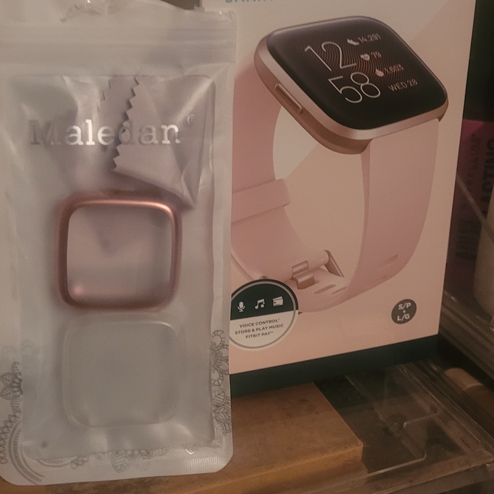 Fitbit Versa 2 - Picture 2 of 2